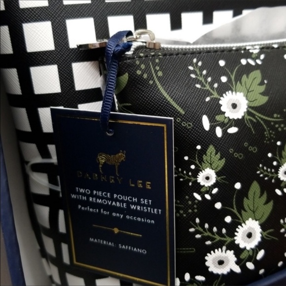 Bundle 💰💰💰 Dabney Lee 2pc Gift Set Wristlet - Picture 6 of 7